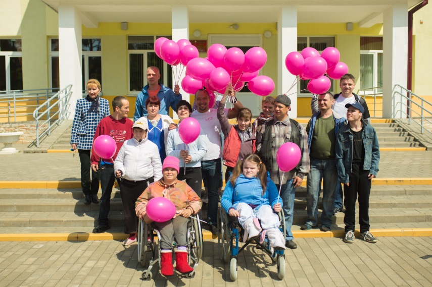 Благотворительная поездка Славной Команды в речицкий дом-интернат для детей-инвалидов 